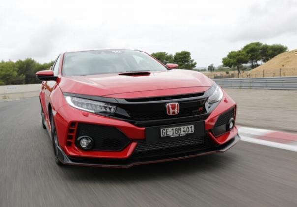 Den neuen Civic Type R oder das eigene Honda Sportfahrzeug auf der Rennstrecke testen!